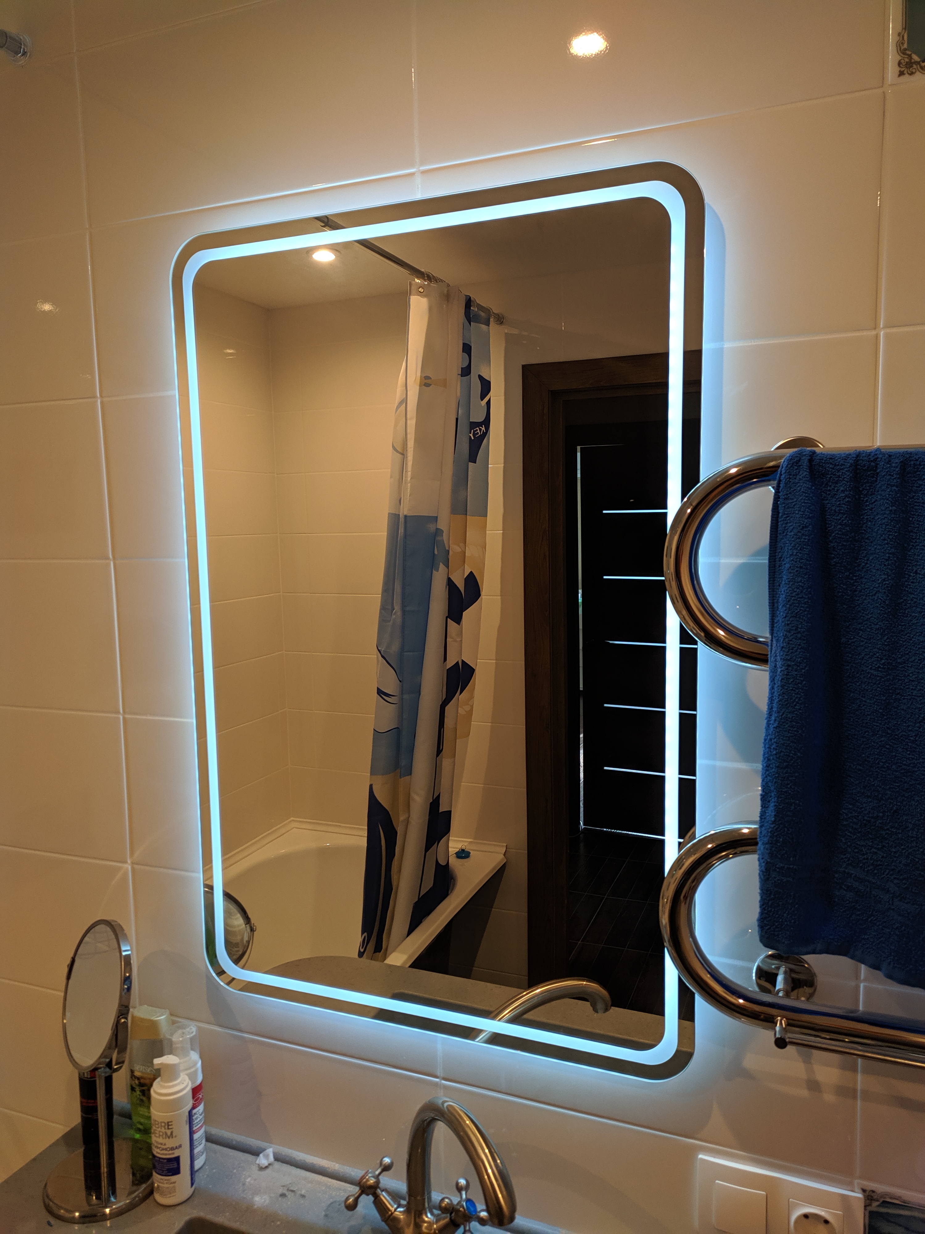 Установка зеркала в туалете для инвалидов